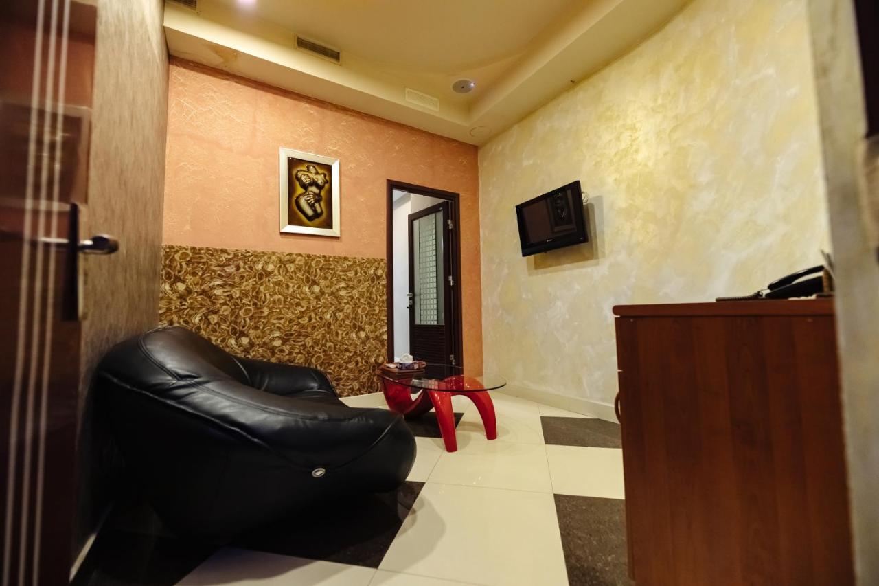 Golden Seconds Hotel Єреван Екстер'єр фото